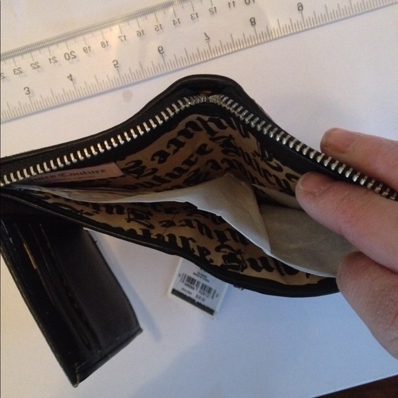 Juicy couture bling trifold full zip wallet - Picture 8 of 8